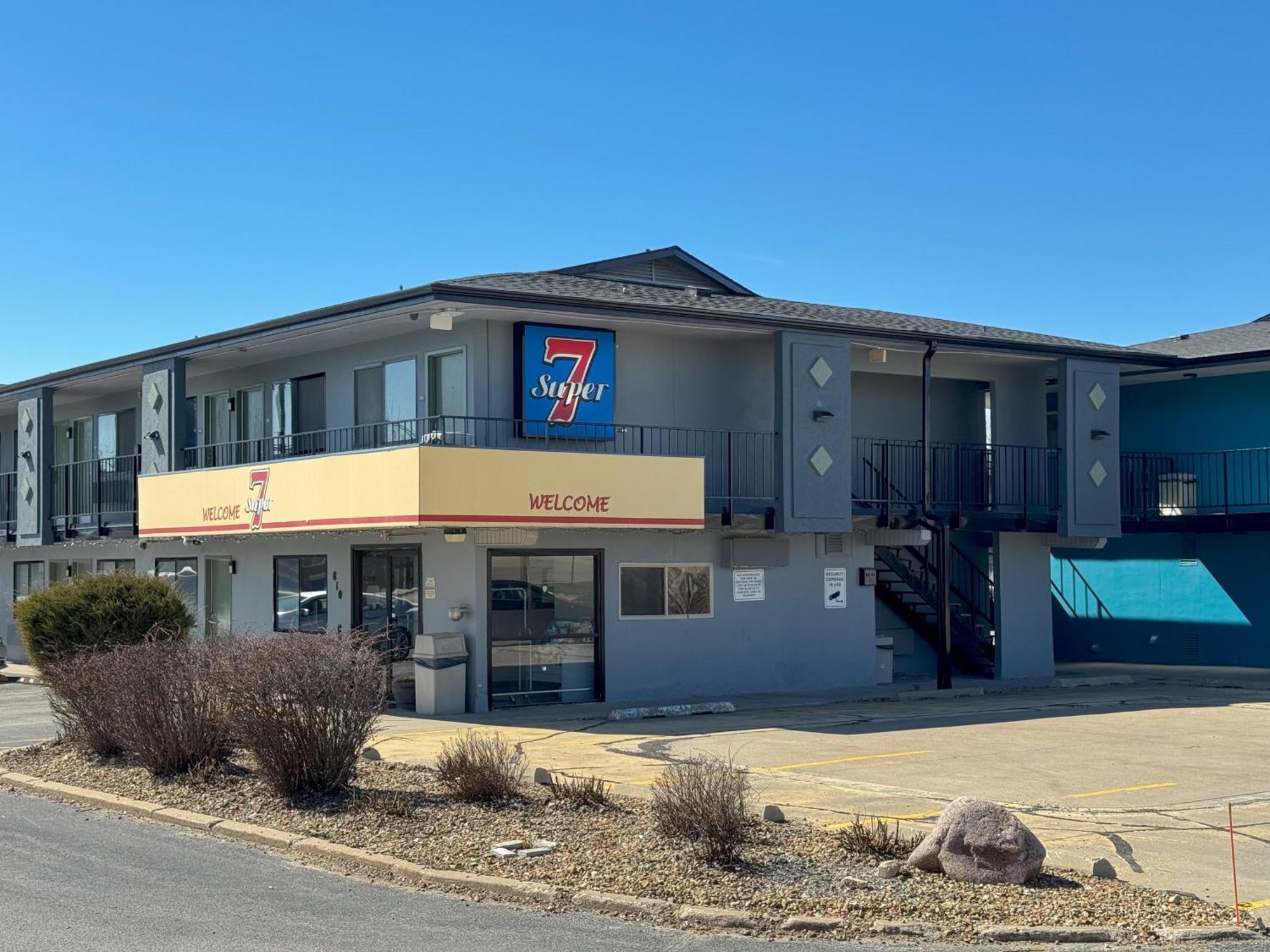 Super 7 Motel Coralville Εξωτερικό φωτογραφία